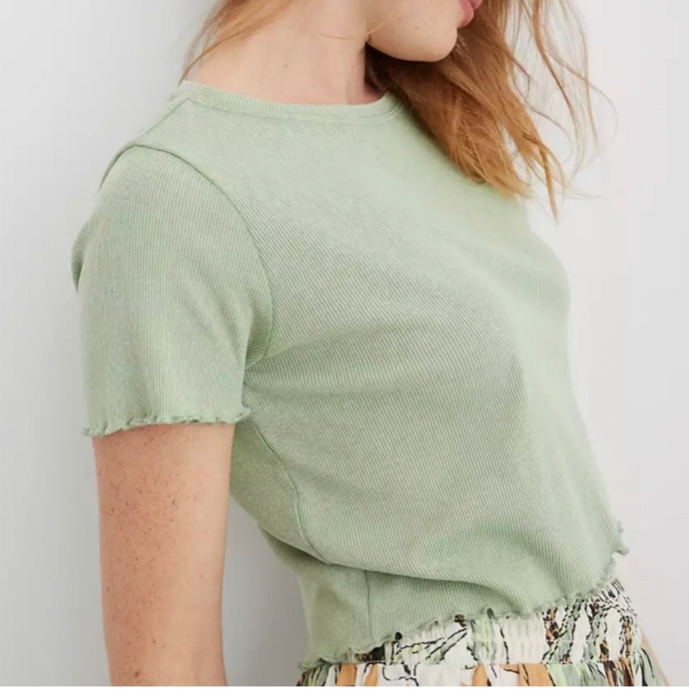 Aerie Ribbed Lettuce Trim Baby Tee